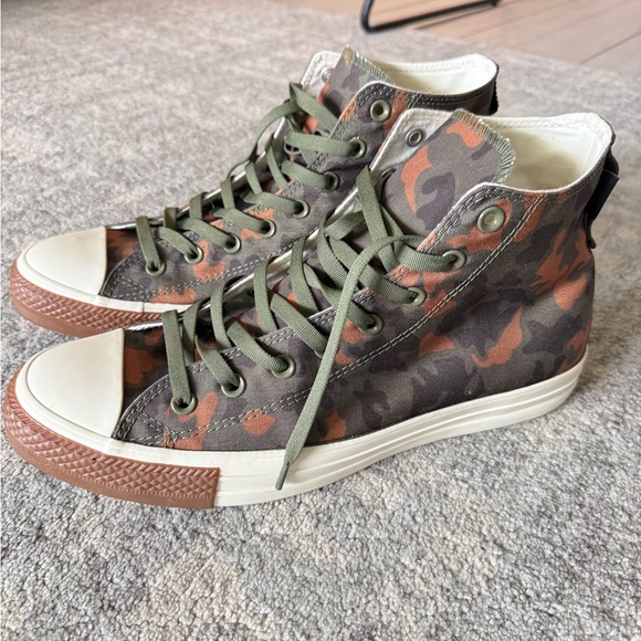 Men’s Converse High Top - Field Surplus Camo - Picture 2 of 7